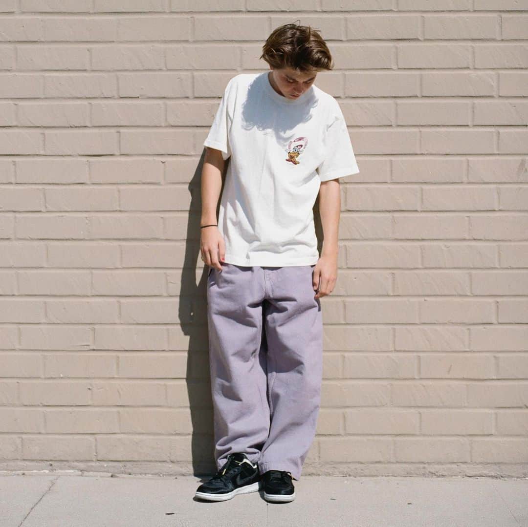 サキャスティックのインスタグラム：「@insomniacltd   Wizard S/S Tee Off White 6.5 oz medium weight cotton T, pre-shrunk, overdyed, embroidered logo. Made in the USA.  Galaxy Jean Lavender 14 ounce bull denim, overdyed. Made In Los Angeles.」