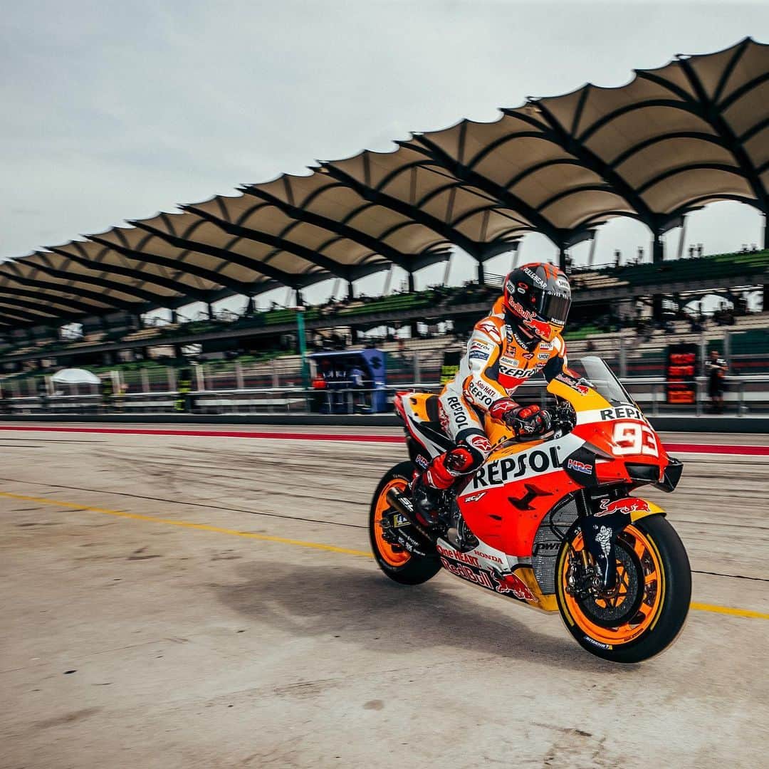 レプソル・ホンダのインスタグラム：「A shame to have the #SepangTest and Shakedown called off, but please keep staying safe everyone!   Looking forward to hopefully seeing everyone soon」