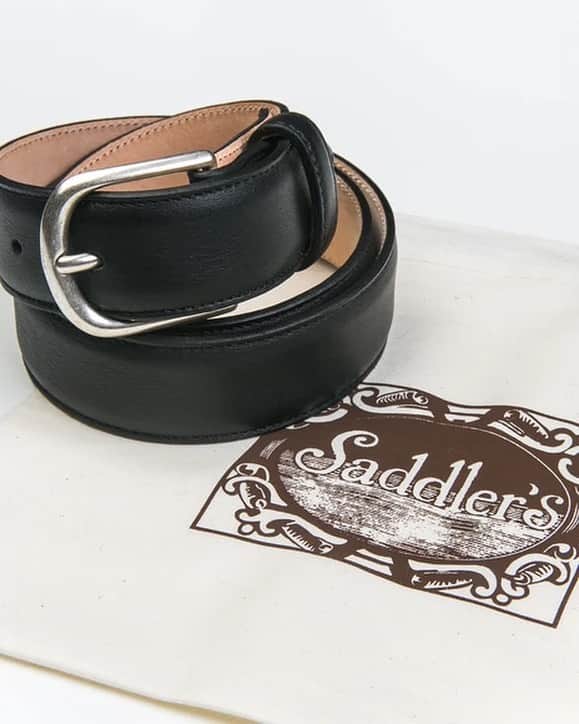 ブルックリン テーラーズのインスタグラム：「Brooklyn Tailors X Saddler’s - Made in a tiny family-run workshop in Parma, Italy.」