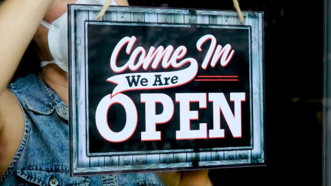 SAPのインスタグラム：「Witness the future of retail and bring home tangible takeaways to transform your business as we move forward, together. Join us for #NRF2021. Details 👉 sap.com/nrf」