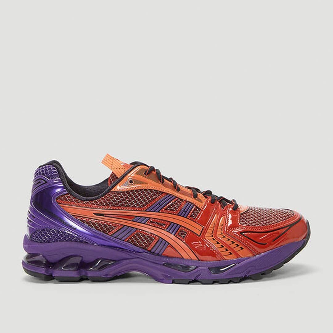 エルエヌシーシーのインスタグラム：「The UB1-S Gel-Kayano 14 Sneakers convey a new perception to the retro running shoe. The latest edition of the original 2008 model features material and fit improvementswhile retaining its original aesthetic.  Explore our selection of performance-driven @asics footwear online.」