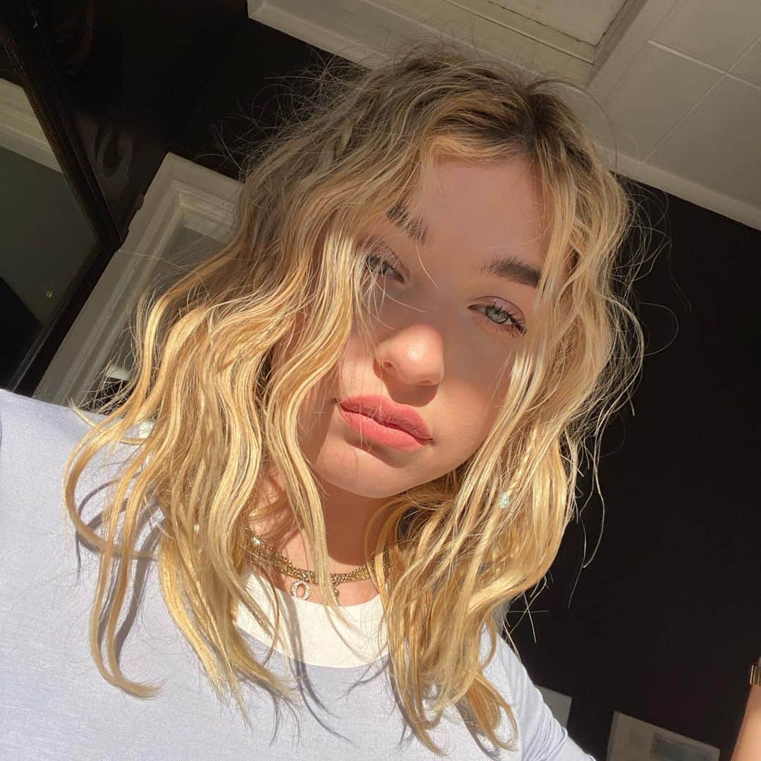 マティー・ノイズのインスタグラム：「i rlly luv u」