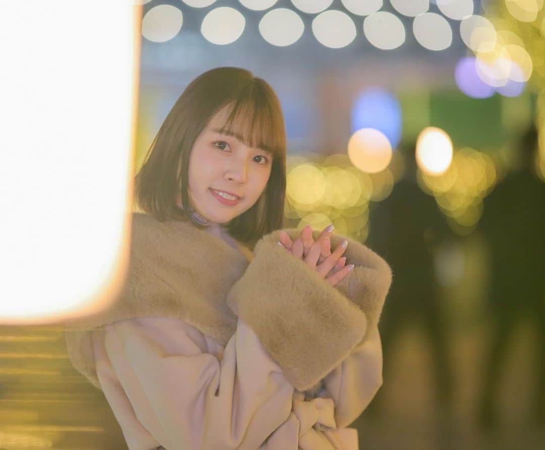 梨沙のインスタグラム：「. 🏙🌟 .  #ポートレート #photography #ガールズフォト #ファインダー越しの私の世界 #カメラ好きな人と繋がりたい #被写体 #撮影会モデル #ポートレートモデル #イルミネーション #東京ドームシティイルミネーション」