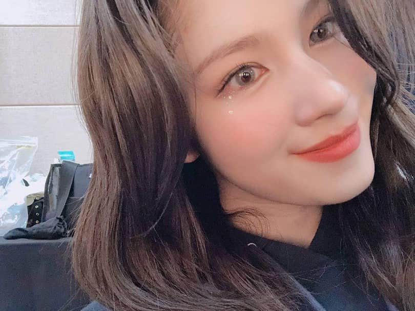 サナさんのインスタグラム写真 - (サナInstagram)「what time is it for you?  — : 🐿  ♩ #twice #sana #sanaminatozaki #minatozakisana #사나 #jyp #cryforme #moreandmore #nosananolife #kpop   210109 ♪ TWICETAGRAM Update  [ © twicetagram ]」1月12日 17時23分 - twicesana