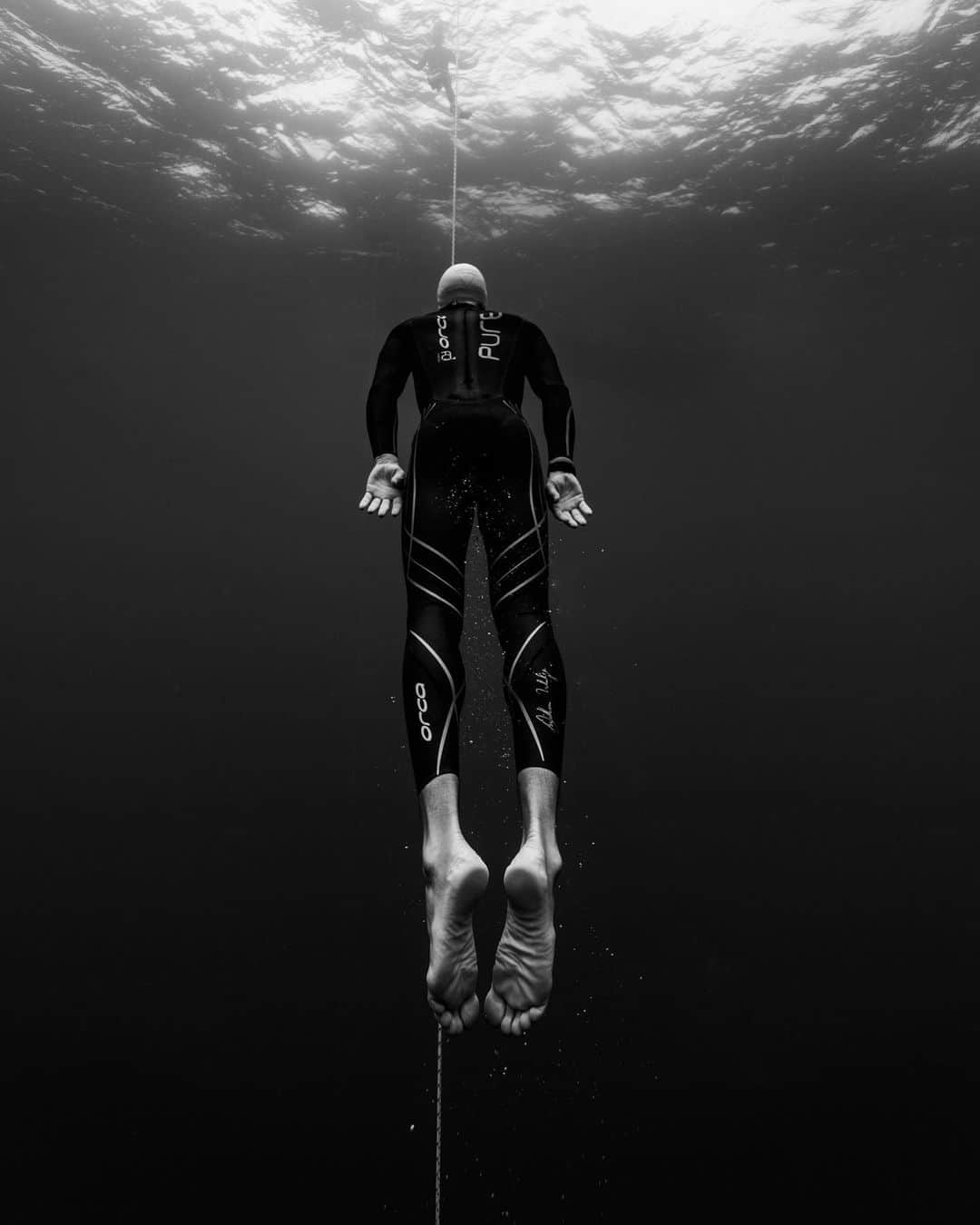 篠宮龍三のインスタグラム：「William Trubridge  Okinawa 2021  #freediving #freediver #freedive #constantnofins  #underwaterphotography  #underwaterphoto  #underwaterphotographer  #a7r3 #sony #Sigma14mmf18 #sigma #Nauticamhousings  #OkinawaFreedivingSchool」