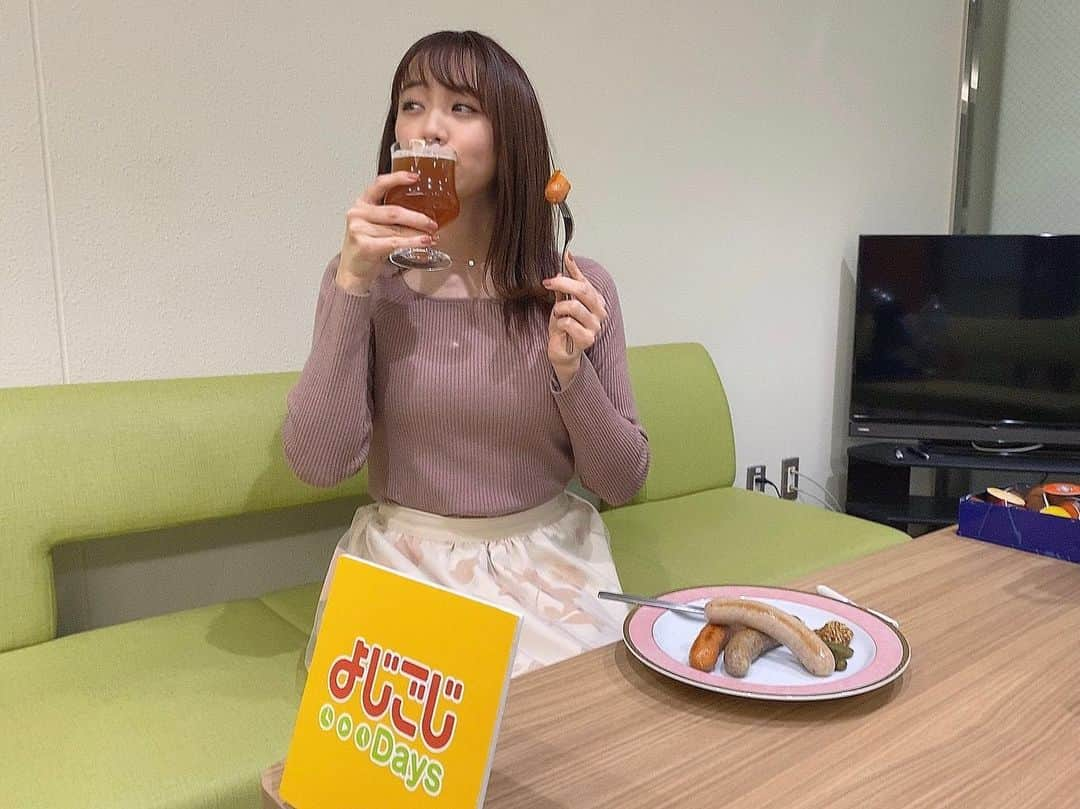 森香澄さんのインスタグラム写真 - (森香澄Instagram)「. よじごじDays、本日から火曜日も担当致します。 よろしくお願い致します。 . ソーセージとビールはどうしてこんなに相性が良いのでしょうか… ご馳走様でした。🍺 . #よじごじdays」1月12日 17時38分 - mori_kasumi_