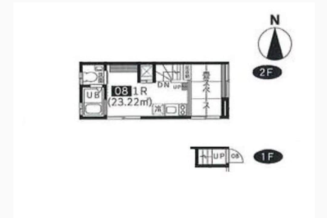 グッドルームさんのインスタグラム写真 - (グッドルームInstagram)「お気に入りの場所がいくつも見つかりそう。  東京 #武蔵新田 ワンルーム 23.22㎡  ▼あなたはどこが好き？  ----------------------  ＊インターネット無料のお部屋＊  レベル差で寝食の空間を分けられる1Rプラン。  琉球畳の場所がとっても落ち着くんです。 お持ちのベッドを置いても良さそうですが、 せっかくの畳ですしお布団にしてはいかが？  寝る時以外は畳んで、 ビーズクッションを置いてくつろぎ空間に。 なんて、想像が膨らんじゃいます。  クローゼットはオープン。 物を等間隔に並べるとすっきりして見えますよ。  洗濯機置き場にはロールカーテンが付いていて、 生活感を感じさせない工夫も施されています。  ・⁠ こちらの物件は実際に住めるお部屋です。詳細はストーリー、ハイライトにて！⁠ ・⁠ こだわりのお部屋探しは、@goodroom_jp から URLをチェック！⁣⁣⁣⁣⁣⁣⁣⁣⁣⠀⁣⠀⁠ ・⠀⁠ ※最新のお家賃につきましては、リンク先物件ページからご確認ください。⁠ ⁠・⁠ #tokyo #goodroom #interiordesign #decoration  #myhome #homedesign #interiordecor #urbanlife #apartment  #生活 #お部屋探し #日々の暮らし #引っ越し #賃貸 #丁寧な暮らし #暮らしを整える #お洒落な暮らし #理想の空間 #間取り図 #シンプルな暮らし #東京 #東京賃貸 #一人暮らし #1人暮らし #1R #1R賃貸 #ナチュラル空間 #階段のある家  #デザイナーズ」1月12日 18時00分 - goodroom_jp