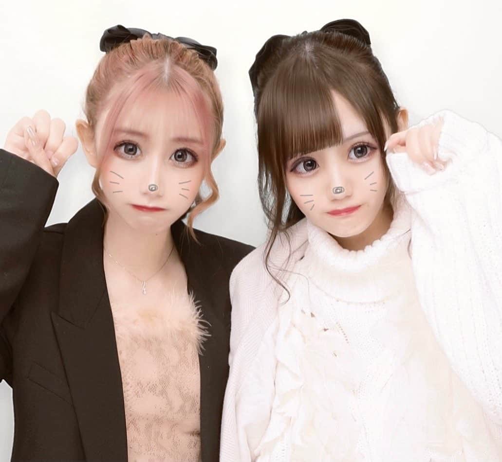 のインスタグラム：「. 🐱🐰((@akiaki_o9 )) いつのか分からないプリ笑  . #プリント倶楽部 #プリクラ #ぷりんと倶楽部 #meltthelady  #メルル」