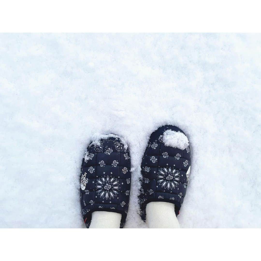 ミン・ヒョリンのインスタグラム：「❄️❄️❄️」