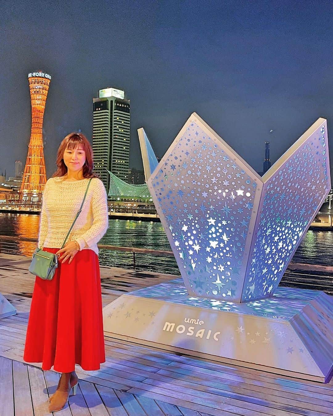 上原みなみのインスタグラム：「雪のち晴れの神戸・ハーバーランド。 #神戸 #mosaic #kobe #ハーバーランド #japanesegirl  #ファッション  #ファッションコーデ」