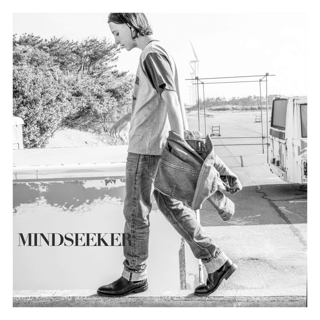 橘昌吾さんのインスタグラム写真 - (橘昌吾Instagram)「MINDSEEKER HOMME SS21 RESORT COLLECTION 今回もディレクションとスタイリングを担当させて頂きました。  Photographer : @yuyatakahashi.monster  Stylist : @shogo_tachibana  Hair & Make : @narumi.co  Videographer : @yohei_ohno_  Model : @1li_ili  #mindseeker #resortcollection #2021 #styling #direction #works」1月12日 20時03分 - shogo_tachibana