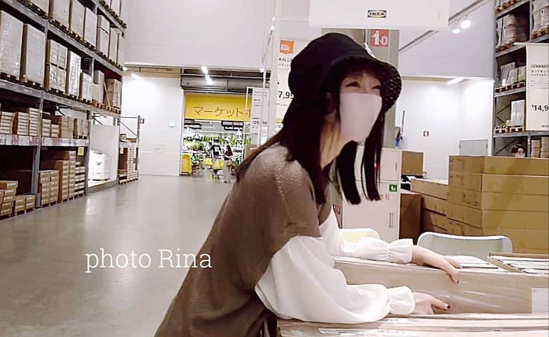 五月女璃奈のインスタグラム：「お気に入りの椅子を見つけにIKEAへ💕． : ということで、久しぶりにYouTube　UPしたので見てね🤤💓. : : : 今回は、IKEAの店内散策🤗💛  (( #IKEA #YouTube #宜家 #イケア #社労士 #社会保険労務士 #模様替え #北欧 #インテリア ))」