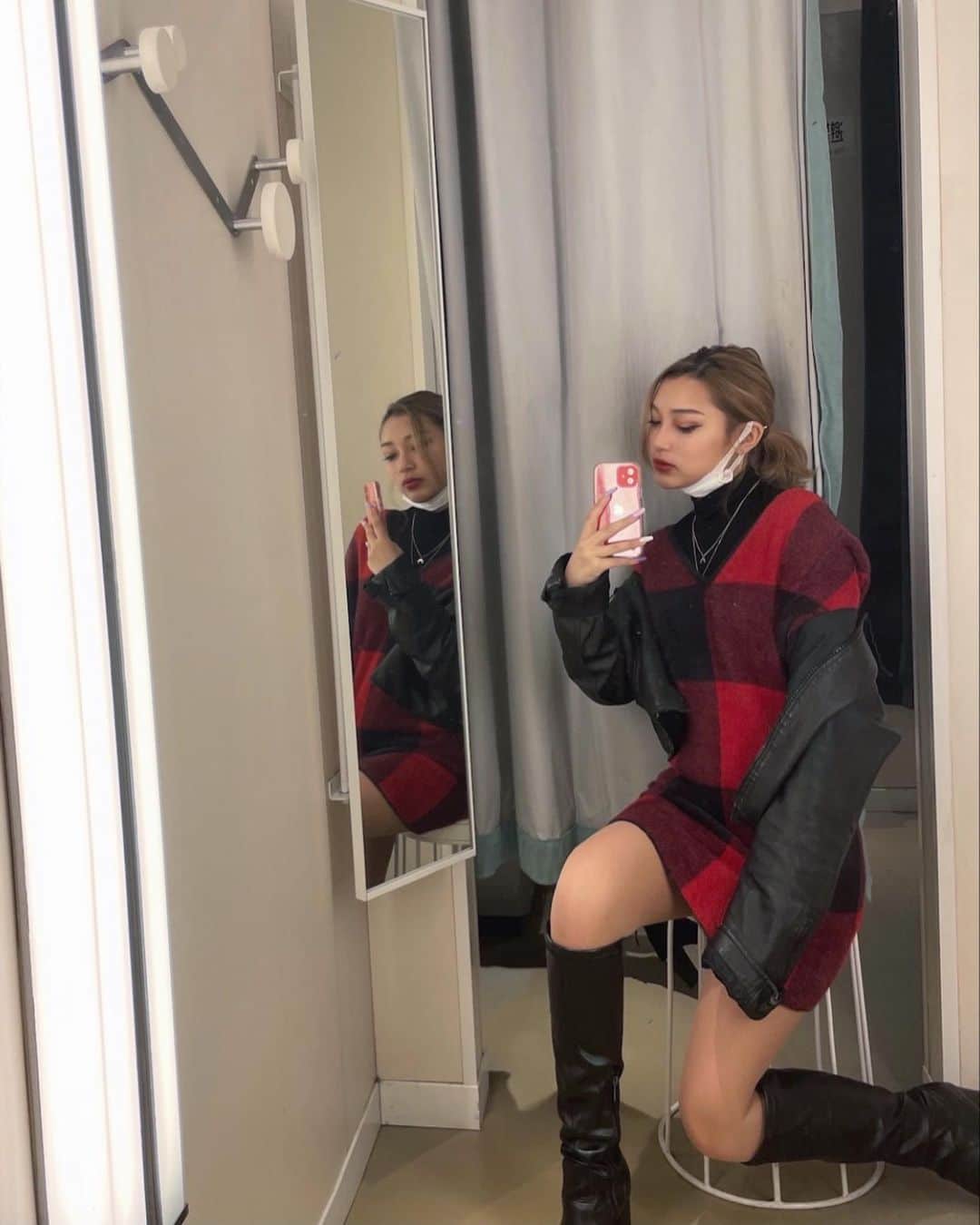 えまぽち(穂波エマ)のインスタグラム：「🌹」