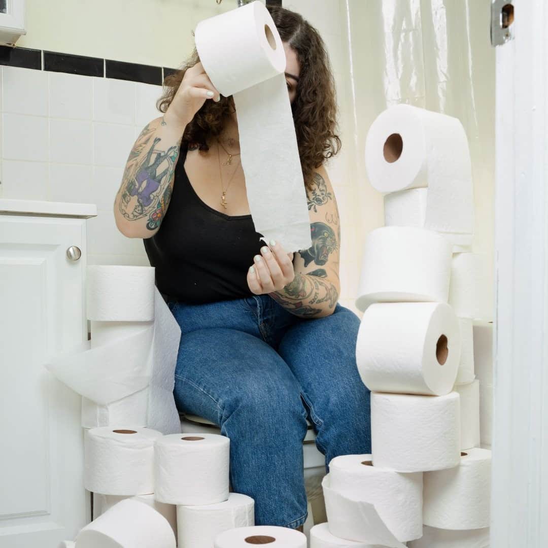 のインスタグラム：「“The biggest life lesson I learned during this experience is that toilet paper will come back in stock.” 2020 was the year of buyer’s remorse, but we don’t need to bring that energy into 2021. Link in bio to read about some questionable buying decisions people made last year. Photograph by @kenyon__anderson」