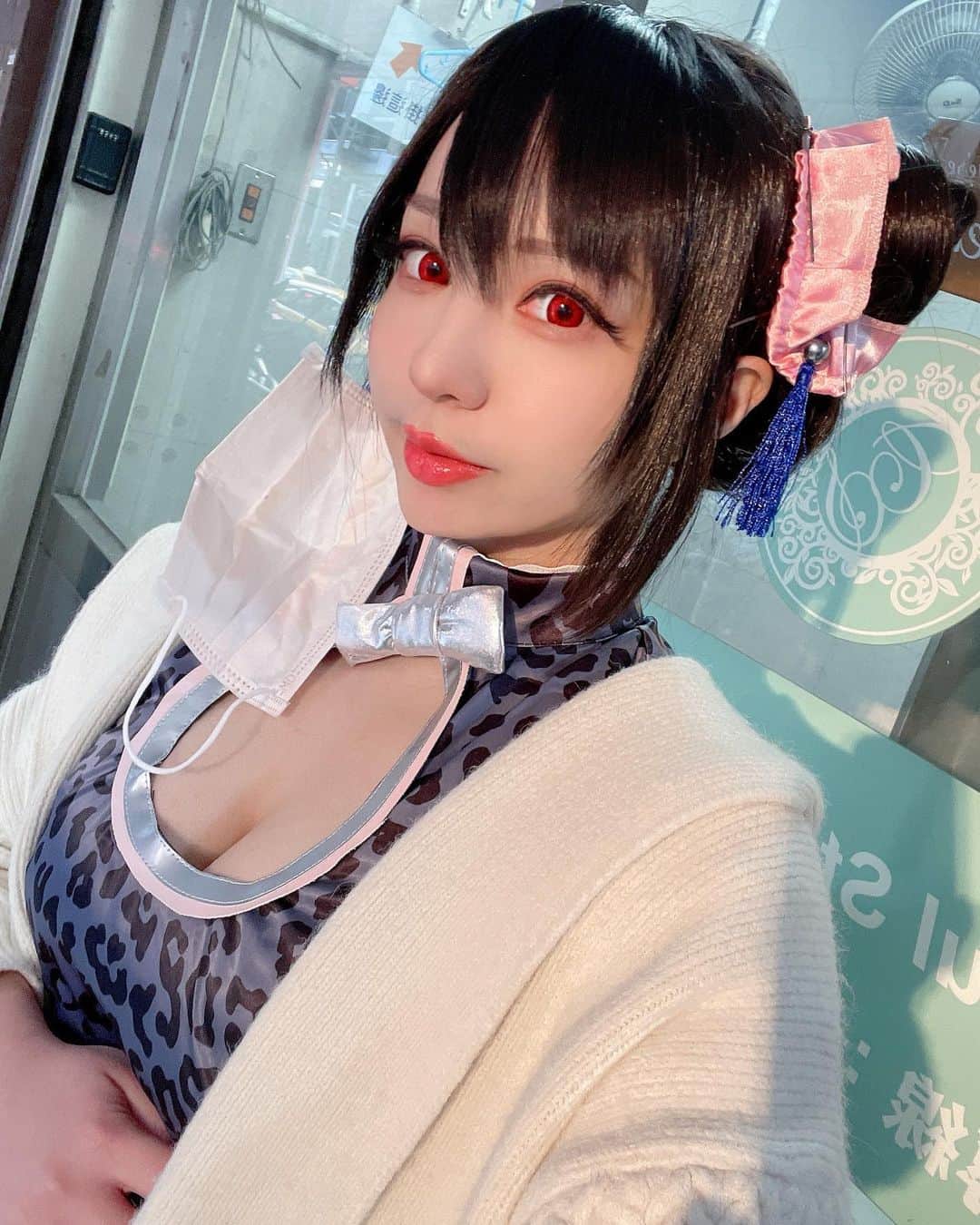 千尋のインスタグラム：「今天開始連拍到週六 希望到時還活著⋯⋯😭 今晚22:00（預計） 會在浪Live直播 有空可以來看😭😭😭  ID 5007543」