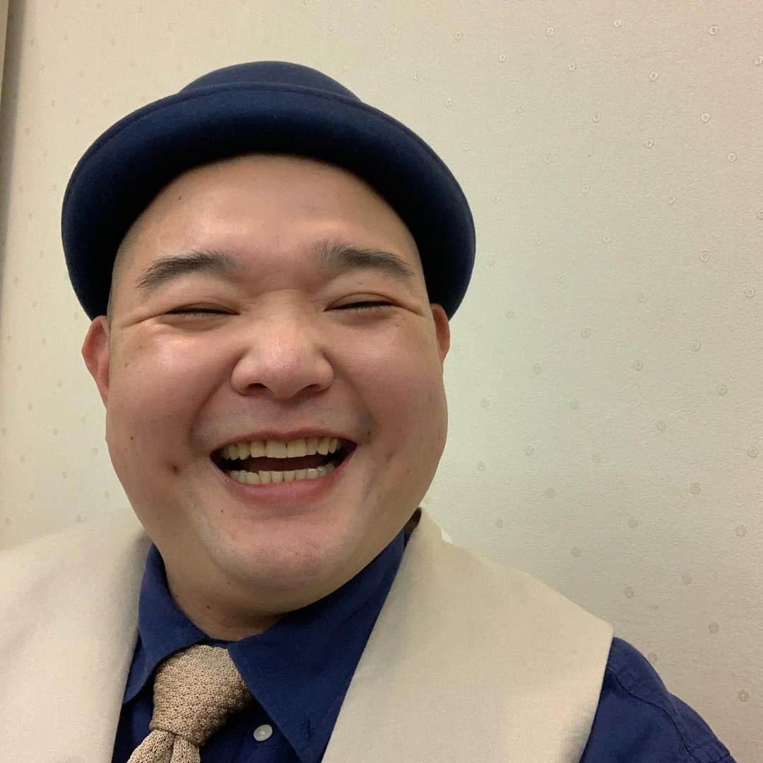内山信二のインスタグラム：「これから新年１発目のバラダン🌹  観てね〜‼️」