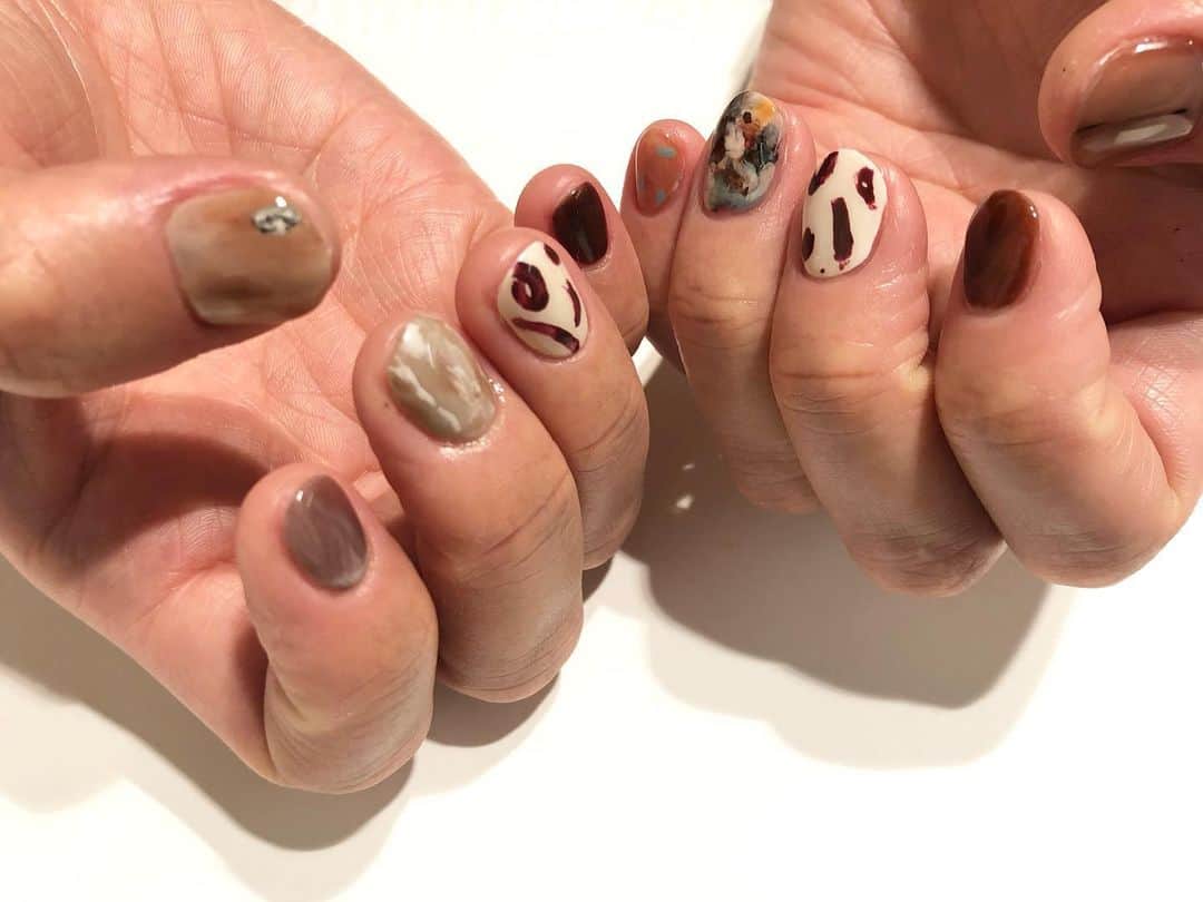 関根祥子のインスタグラム：「🥰  #mojonail #nail」