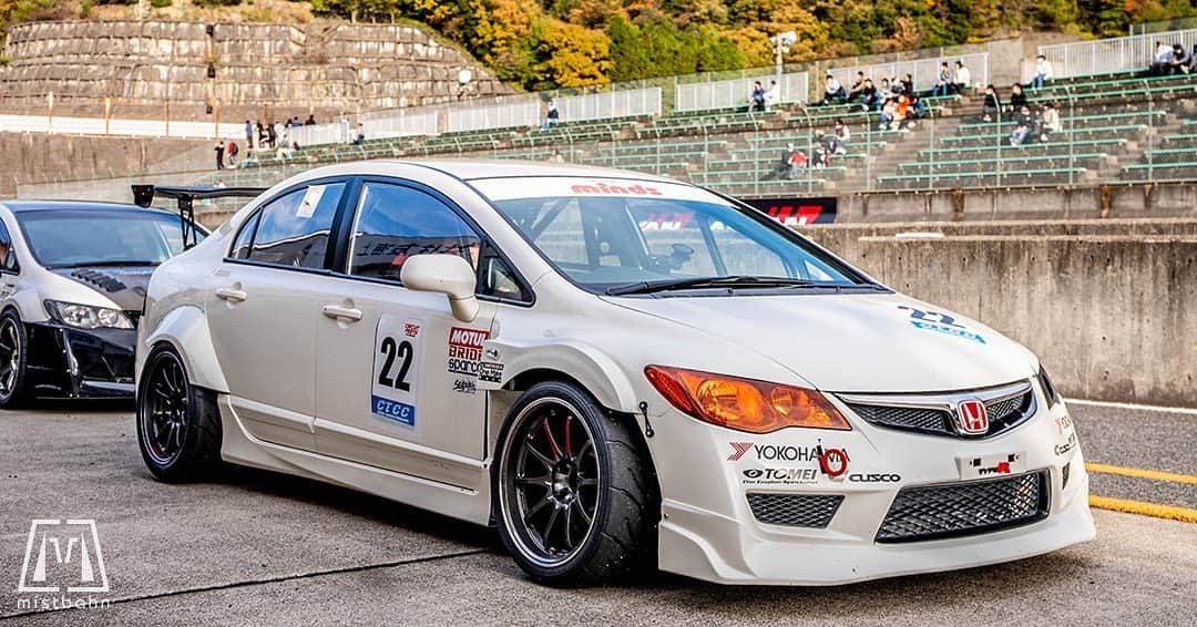 mistbahnさんのインスタグラム写真 - (mistbahnInstagram)「_ minds クメカワファーム Honda FD2 CIVIC TYPE R _ Shot on Nov-15 2020 "Circuit Festa" held at Central Circuit "CTCC (CENTRAL TOURING CAR CHAMPIONSHIP)" . _ owner: @s________san6 photo: @mistbahn _ _ JP) 2020年11月15日のセントラルサーキットで開催された「サーキットフェスタ」内の「CTCC (セントラル・ツーリングカー・チャンピオンシップ）」で撮影。 _ _ #circuitfesta #サーキットフェスタ #ctcc #centraltouringcarchampionship #hondaonemakerace #centralcircuit #セントラルサーキット #minds #マインズ #クメカワファーム #aslan #アスラン #aslan_inc_japan #civic #hondacivic #ホンダシビック #シビック #fd2 #fd2typer #typer #csx #kseries #k20a #k20 #osakajdm #kanjo #kanjozoku #timeattack #timeattackjapan #hondasontrack」1月12日 21時05分 - mistbahn