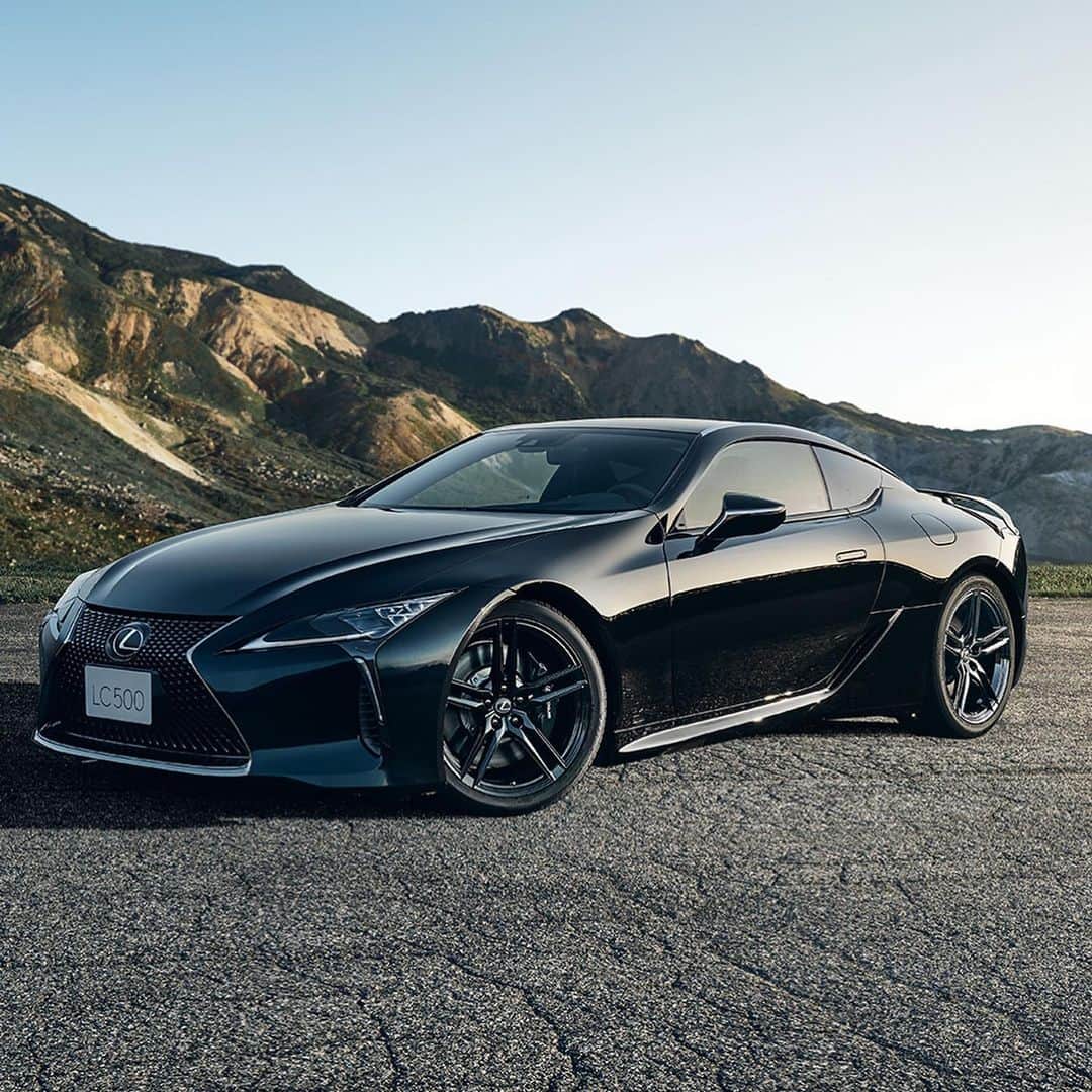 のインスタグラム：「Eliminates the need for verbal expressions. Visit the link in our bio to learn more about the #LexusLC Inspiration Series.」