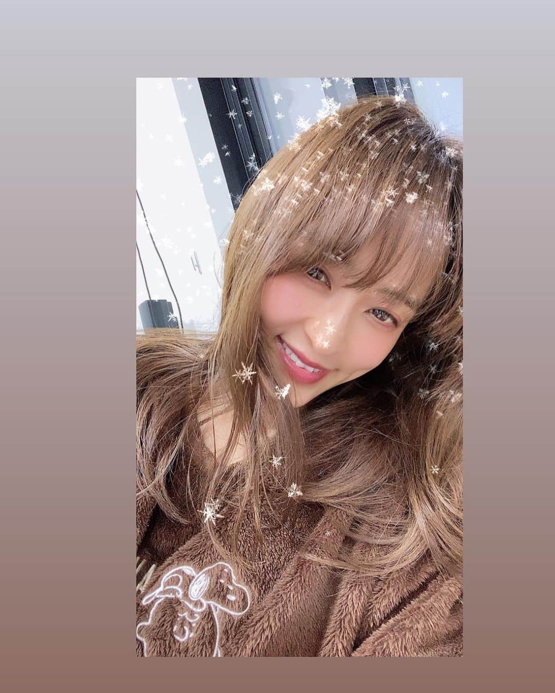 田中理恵さんのインスタグラム写真 - (田中理恵Instagram)「今日も一日お疲れ様でございました。 雪❄️降りそうなくらい寒かったねー！  皆さま体調気をつけてくださいね🤍🤍 さぁ、寝かしつけします😁」1月12日 21時10分 - riiiiiie611