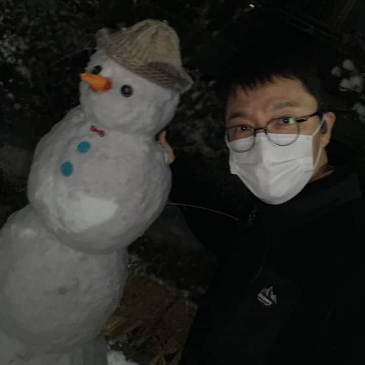チョ・ハンチョルさんのインスタグラム写真 - (チョ・ハンチョルInstagram)「#눈 #눈사람 #대형눈사람 간만에 신났다」1月12日 21時11分 - 1season73
