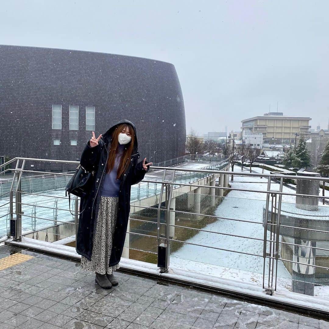 上野貴穂さんのインスタグラム写真 - (上野貴穂Instagram)「.﻿ 珍しく奈良にも積もるほどの雪が降って﻿ 大はしゃぎ⛄️﻿ ﻿ #奈良 #雪 #雪景色 #上野貴穂」1月12日 21時12分 - kiho_ueno