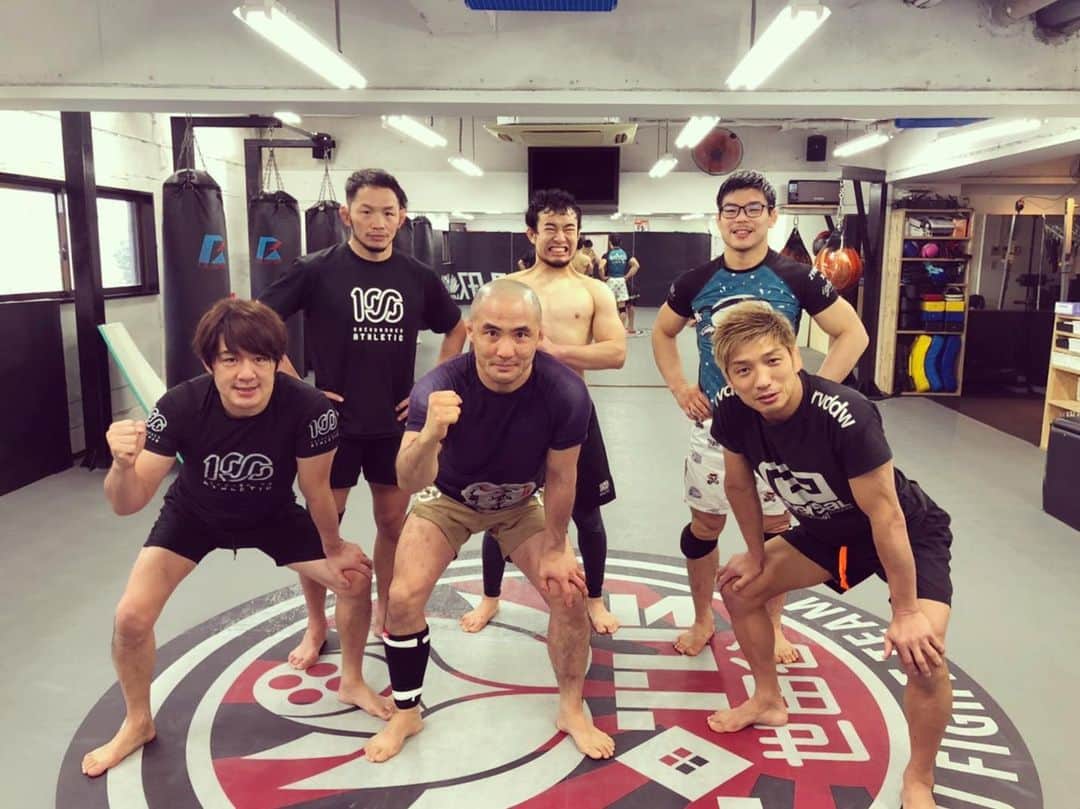 宇野薫のインスタグラム：「火曜ロータス練習 (新団体旗揚げ風) 今日もありがとうございました！」