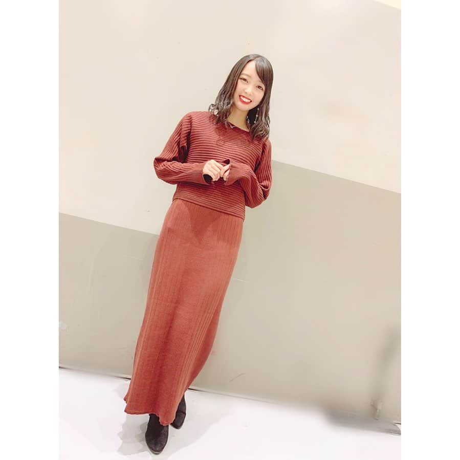 石田みなみさんのインスタグラム写真 - (石田みなみInstagram)「今日のお話し会は﻿ いつもと雰囲気変えてみたよ🌸🌸﻿ ﻿ #STU48 #charmingtrip #idol #アイドル﻿ #Stucharmingtrip #石田みなみ　﻿ ﻿#azul #azulbymoussy  #ニットワンピース #ニット  #ootd #ootdfashion  ﻿#ヘアアレンジ #流し前髪」1月12日 21時32分 - ishida.minami_373