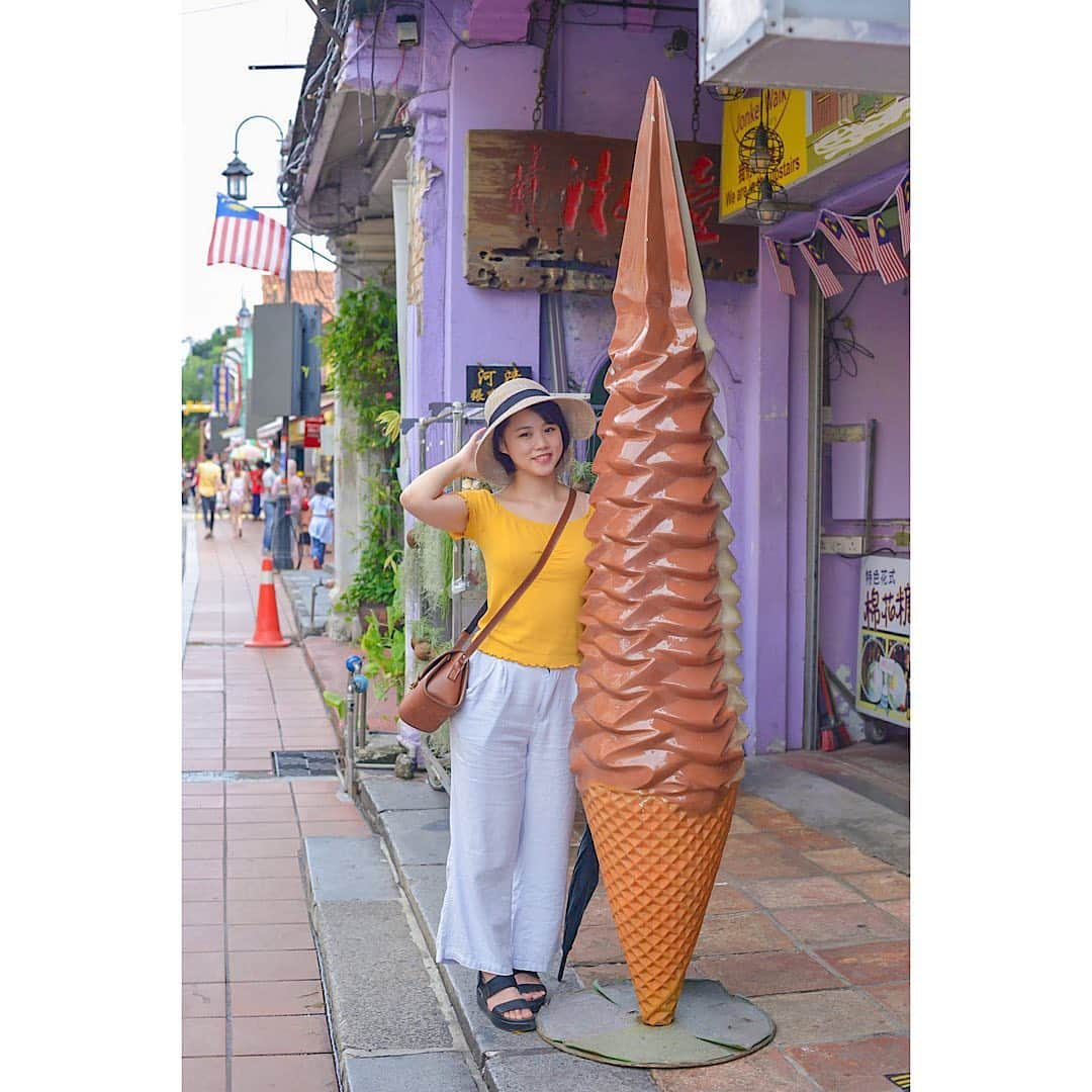 sunaさんのインスタグラム写真 - (sunaInstagram)「. Found long long icecream🍨   #ファインダー越しの私の世界#お洒落さんと繋がりたい#相互無償#作品撮り#無償撮影#ポトレモデル募集#ポートレートモデル募集#関西カメラ部#被写体募集#ポートレートしま専科#ポトレ撮影隊#関西#モデル撮影#ポートレートセクション   #jp_portrait_collection #幸せな瞬間をもっと世界に #ポトレのセカイ #VSCO #ラブグラフ #IG_PHOS #被写体サーチ #good_portraits_world #チェリフォト #何気ない瞬間を残したい #season_girls_collection #白紙の1ページ #iedemo_graphy #関西写真部SHARE #splus_cameraclub #ポトレ撮影隊」1月12日 21時31分 - sofia_muslimjapan