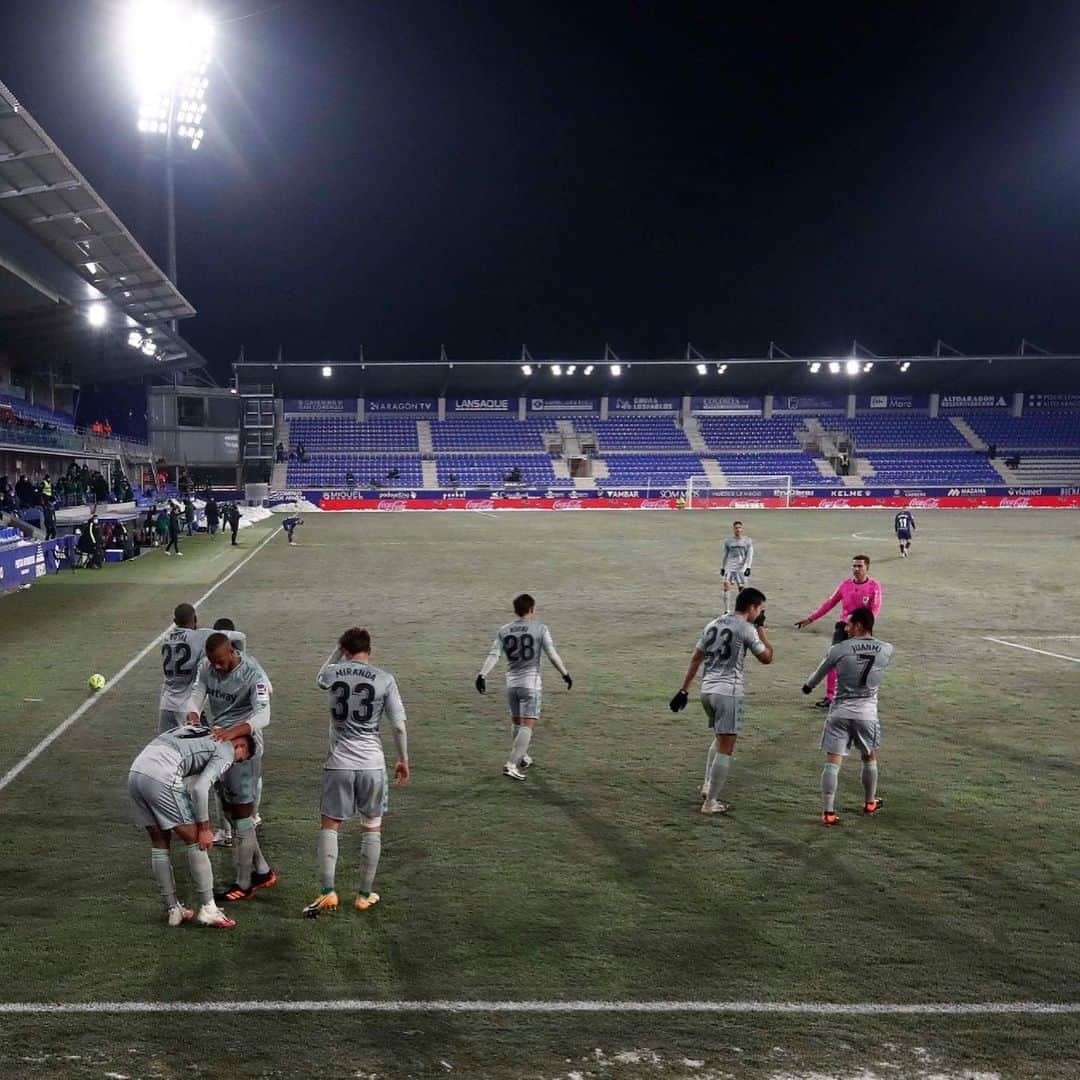のインスタグラム：「Gran esfuerzo del equipo para conseguir los 3 puntos 👏🏻💪🏼🍍En lo personal jodido pero con más fuerzas y ganas que nunca, esto es el fútbol y se pueden fallar ocasiones como la de anoche, pero estoy seguro de que llegarán los goles como siempre han llegado con mucho trabajo y constancia. 🆙💚」