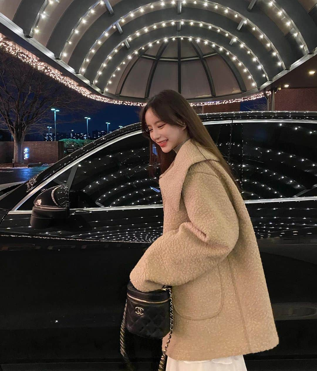 ハン・アルムソンイさんのインスタグラム写真 - (ハン・アルムソンイInstagram)「🚗🚗 세번째 쏭카앞에서~ 믿고 맽기는 야에루 포토..📸🧡 첫째 차는 핑핑이 둘째는 씽씽이 셋째는 아직 이름을 못정했는데... 뭐로 지을까요 추천받슴돠 ㅋㅋ🤔」1月12日 22時07分 - areumsongee