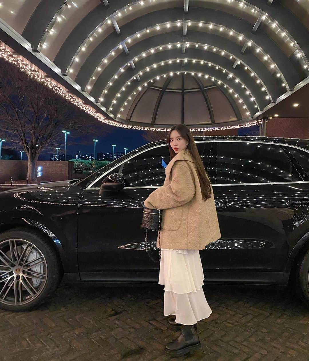 ハン・アルムソンイさんのインスタグラム写真 - (ハン・アルムソンイInstagram)「🚗🚗 세번째 쏭카앞에서~ 믿고 맽기는 야에루 포토..📸🧡 첫째 차는 핑핑이 둘째는 씽씽이 셋째는 아직 이름을 못정했는데... 뭐로 지을까요 추천받슴돠 ㅋㅋ🤔」1月12日 22時07分 - areumsongee