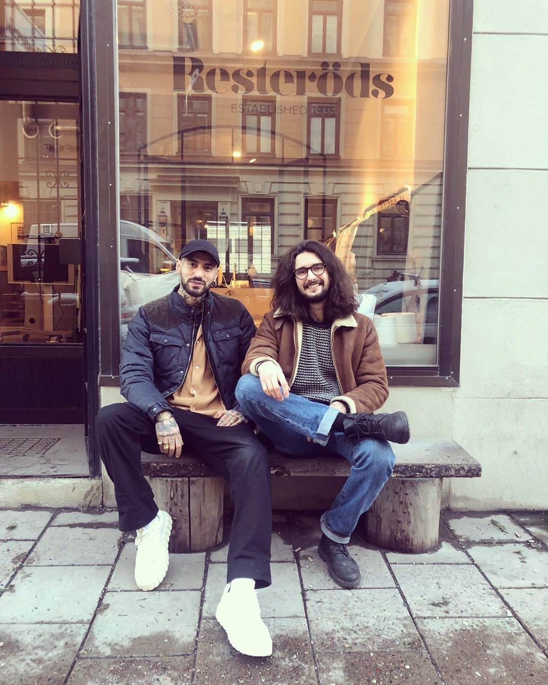 レステロッズのインスタグラム：「Ljugarbänken. @tattoosbyanton @andersnoden #originalneverdies #Resteröds」