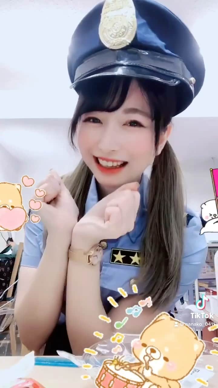 大崎菜々子のインスタグラム：「ギャルPOLICE👮🚨  #cosplay #ポリス  #milkboy #silentsiren @silentsiren_official   #ギャル #グラドル #女子大生 #ツインテール #我的最愛 #photography #tiktok  #fashiongram #좋아요 #팔로우미 #오오티디  #패션  #패션스타그램 #followme #pleaselike #model #cosplayer #l4l #fashion  #girl  #cute #かわいい#instagood #コスプレ  #makeup #cosmetics」