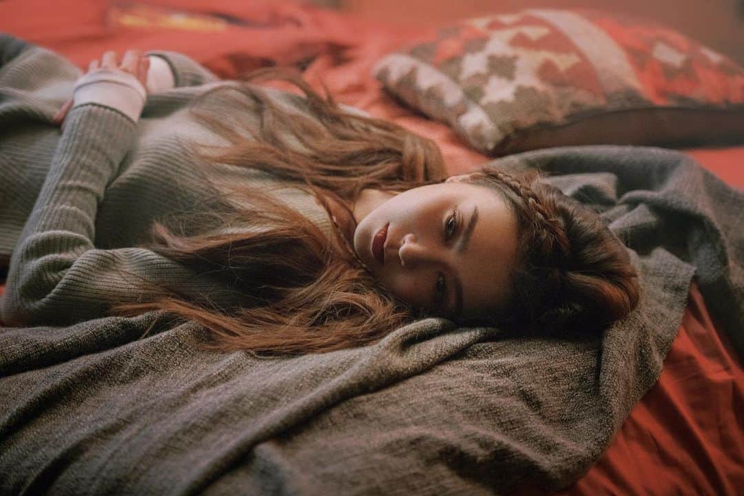 フィオナ・シットのインスタグラム：「#哥本哈根的另一個我 一樣的靈魂，一樣的心靈、不一樣的命運。 #doppelganger」