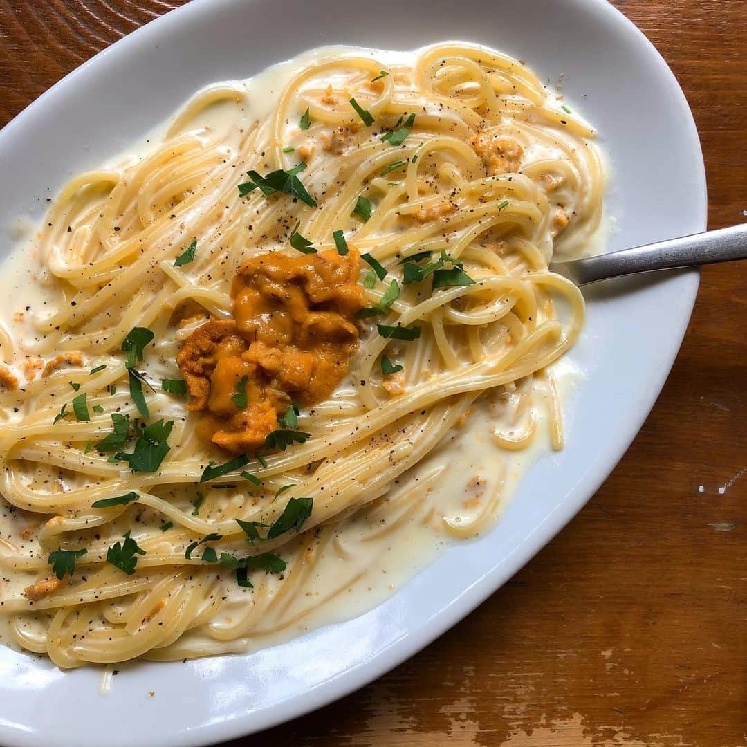 北原 一樹さんのインスタグラム写真 - (北原 一樹Instagram)「. ＊Sea urchin cream pasta  【ウニクリームパスタ】 麺の太さは2.0mm。  いつもと違った作り方にしたので 改めてレシピお伝えします🤭  #おうちごはん#パスタ#ウニ#ウニクリームパスタ #homecooking#pasta#uni#seaurchin #chanminkitchen#ちゃみのごはん」1月12日 22時46分 - kchanmink_