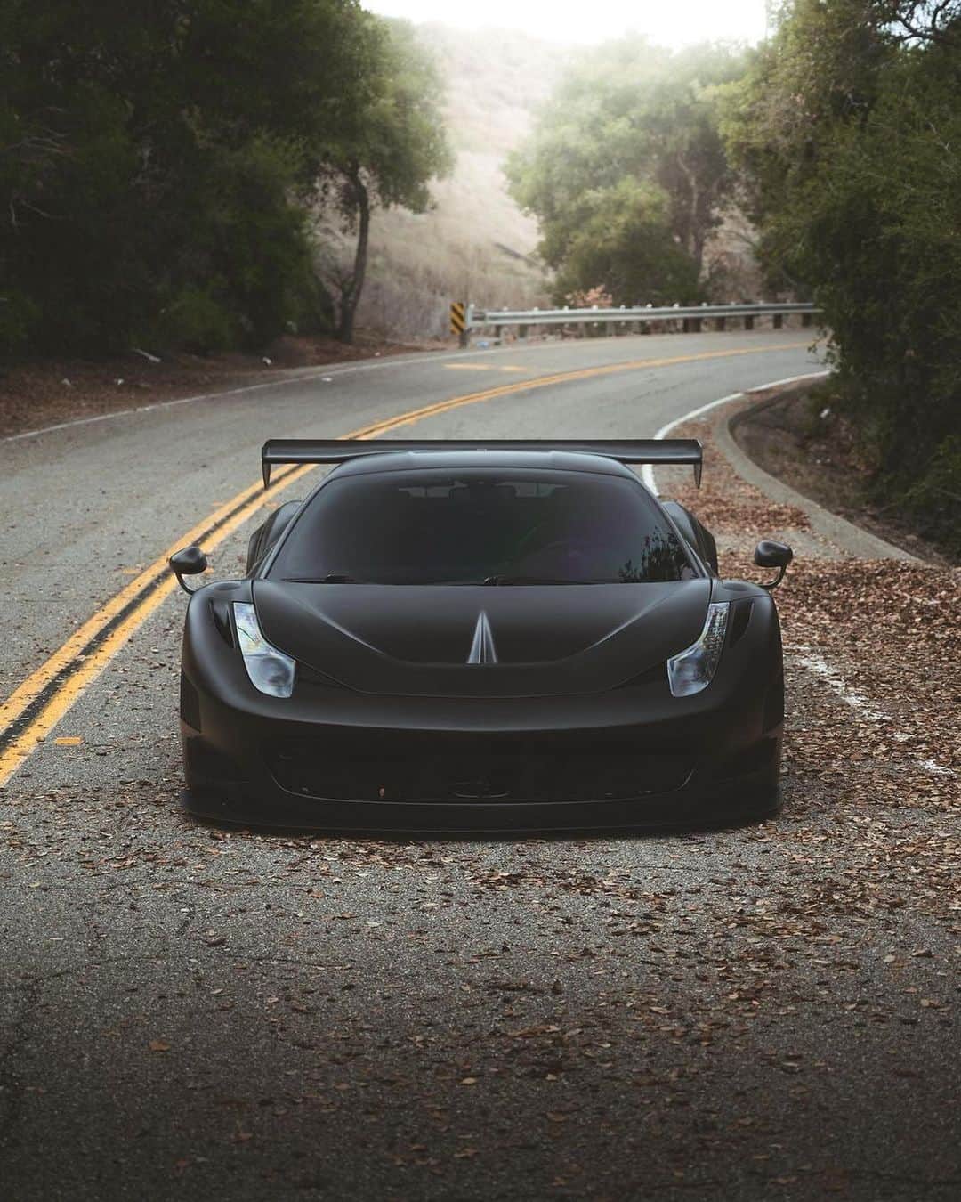 CARLiFESTYLEさんのインスタグラム写真 - (CARLiFESTYLEInstagram)「Stealthy Ferrari 458 GT3 🥵 Thoughts? Photo by @seemsknew Owner @dannyp1818 #carlifestyle #458gt3 #ferrari」1月12日 22時50分 - carlifestyle