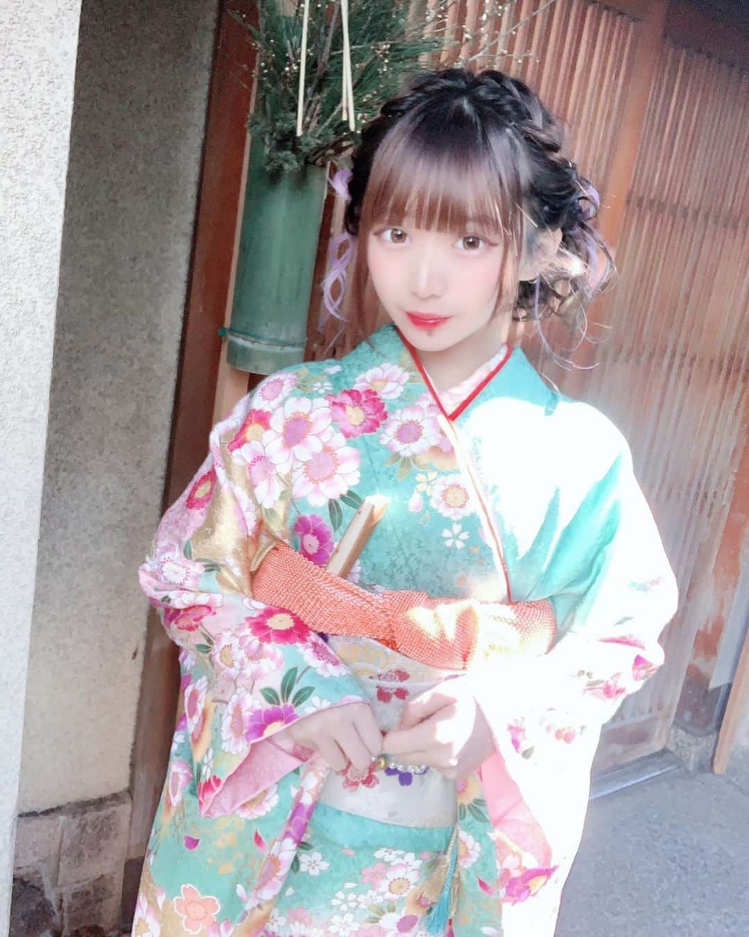 麻衣愛のインスタグラム：「遅れちゃったけど成人式のみなさんおめでとうございます❤ ひめも、、、！」
