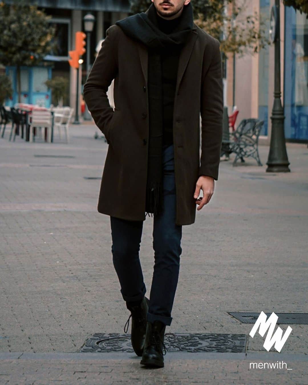 のインスタグラム：「Very nice photo of our dear friend @samuelxander_ 👌🏽 #menwithstreetstyle」