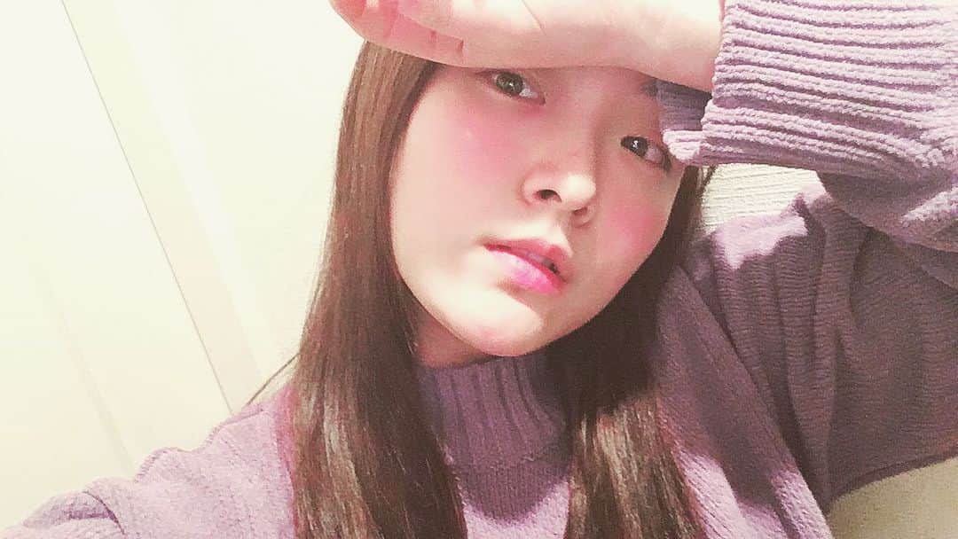 大森美優のインスタグラム：「おやぷみ！ #おやすみなさい 😪 #さむい  #冬感じる ❄️ #遅い 😂 #akb48」