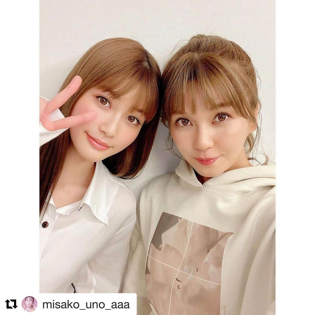 インスタグラムランキングさんのインスタグラム写真 - (インスタグラムランキングInstagram)「#宇野実彩子 #めるる #Repost @misako_uno_aaa with @get_repost ・・・ .﻿ 前にわが家でめるると会えた時の👭﻿ すごく真面目で純粋で頑張り屋でとっても可愛い妹のような後輩なんです😌✨﻿ 私が着てたコートあげたら、 いつも会う時に着てきてくれて🧥﻿ めるる、次は違うコートでもいいんだからね♥️笑」1月13日 0時22分 - talentinsta1