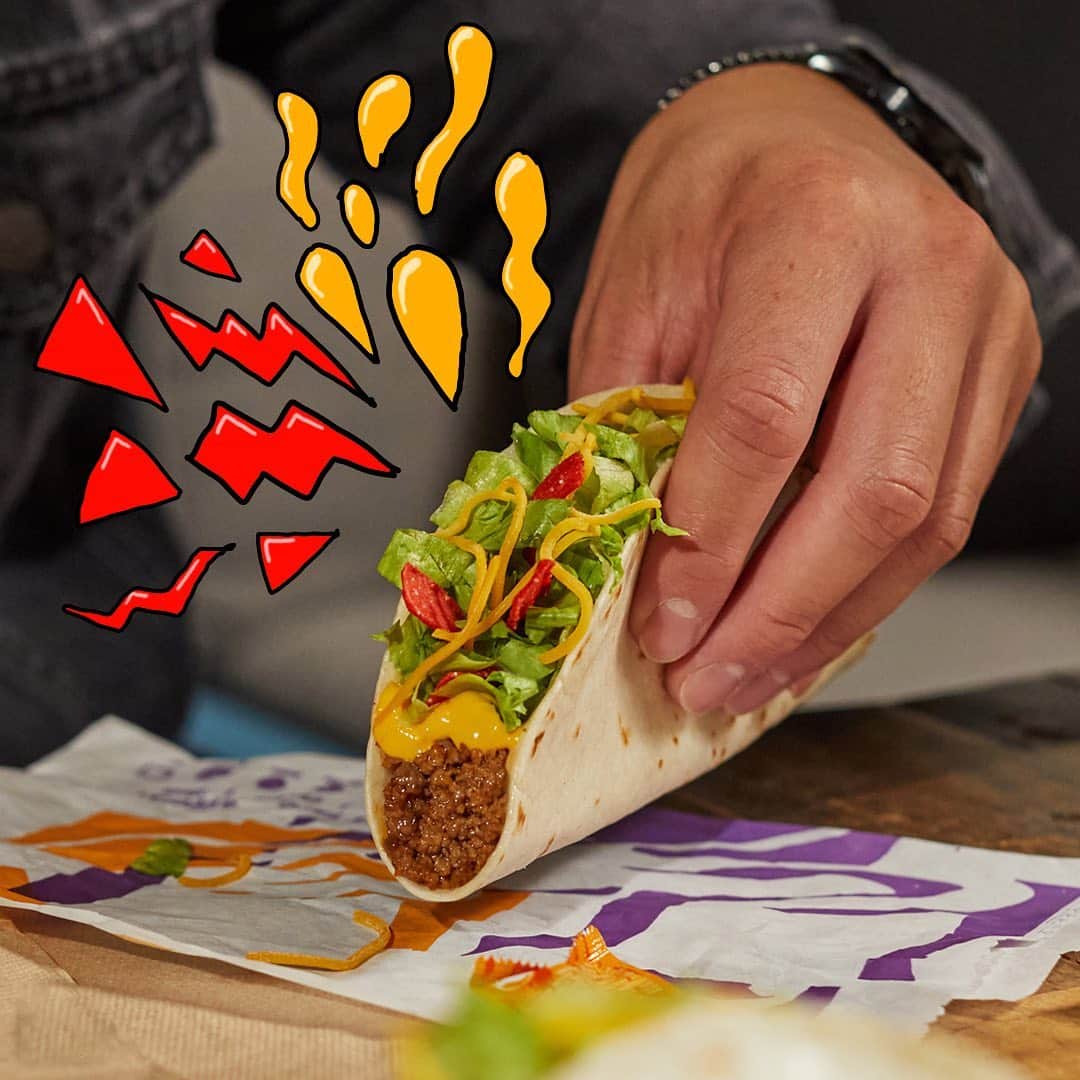 のインスタグラム：「Nachos or Tacos? Yes. #LoadedNachoTaco」