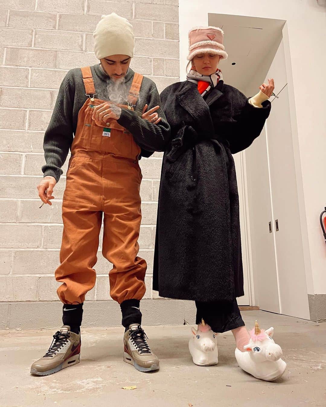 ジジ・ハディッドのインスタグラム：「Team No Sleep ! Happiest birthday to our Zaddy baba. So special. Love you long time, thank you for makin me a mamma to the best girl ever ☺️ Wish you the best every single day.」