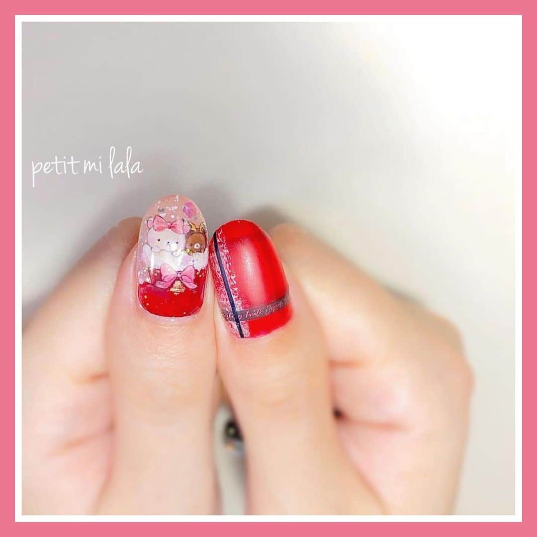 のインスタグラム：「@petitmilala 様の投稿をリポスト！﻿ ﻿ ⋆﻿ .⋆˳˙୨୧⋆.* ╌ ┈ ╌ ┈ ╌ ┈ ╌ ┈ ╌ ┈ ╌ ┈ ╌ *.⋆୨୧˙˳⋆ .﻿ ﻿ マイネイル *॰ॱ🧸ﾟ･﻿ 親指シリーズﾟ･*:.｡❅*°﻿ ﻿ クリスマスブーツから﻿ ひょっこりはんな﻿ コリラックマとこぐまちゃん𓈒𓏸ꊛ໋̝॰ॱ﻿ トナカイさんのかぶりものしている﻿ こぐまちゃんと﻿ リボンでおめかしな﻿ コリラックマ⋆*﻿ ﻿ クリスマス感満載(❁´ `❁)﻿ ﻿ .⋆˳˙୨୧⋆.* ╌ ┈ ╌ ┈ ╌ ┈ ╌ ┈ ╌ ┈ ╌ ┈ ╌ *.⋆୨୧˙˳⋆ .﻿ ﻿ 【サロンご案内】🧸♡﻿ ﻿ p⃰e⃰t⃰i⃰t⃰ m⃰i⃰ l⃰a⃰l⃰a⃰ ﾟ･∗﻿ ﻿ ♕完全予約制♕﻿ ﻿ ♛大阪市内﻿ 地下鉄🚃 Osaka Metro 谷町線﻿ 長原駅 徒歩7分 にあるネイルサロン.*･ﾟ﻿ ※ご予約確定後にサロンへのご案内を﻿ させて頂いておりますﾟ･*:.｡﻿ ﻿ ♛営業時間  9:30～18:00［最終受付］﻿ ♛定休日  日曜日・不定休﻿ ♛tel  08031178919﻿ ♛mail💌  petit.mi.lala@gmail.com﻿ ♛LINE📱  @rhf0679m (@含む)﻿ ﻿ 【ご新規様受付中】🧸♡﻿ .*。ㅇ𓂃 𓈒ご予約・ご相談 𓈒𓂃 ㅇ*｡.﻿ ︎︎︎︎☑︎ ℕ𝕒𝕚𝕝𝕓𝕠𝕠𝕜﻿ ①プロフィール画面リンク URLよりご利用ください♡﻿ ②予約をリクエストを押す♡﻿ ③メニューを選択・ご希望のお日にちお選びくださいね♡﻿ ﻿ nailbook❥ https://nailbook.jp/nail-salon/24310/﻿ petitmilala を検索して頂けます♡﻿ ﻿ .⋆˳˙୨୧⋆.* ╌ ┈ ╌ ┈ ╌ ┈ ╌ ┈ ╌ ┈ ╌ ┈ ╌ *.⋆୨୧˙˳⋆ .﻿ ﻿ 🕊 p⃰e⃰t⃰i⃰t⃰ m⃰i⃰ l⃰a⃰l⃰a⃰ ﾟ･∗はこんな方にオススメです🕊﻿ ﻿ .⋆˳˙୨୧⋆.* ╌ ┈ ╌ ┈ ╌ ┈ ╌ ┈ ╌ ┈ ╌ ┈ ╌ *.⋆୨୧˙˳⋆ .﻿ ﻿ 🧸長く通えるお店を探している♡﻿ ﻿ 🍯凝った手描きデザインや﻿  大人可愛いデザインをされたいお客様♡﻿ ﻿ 🧸時短サロンではなくご自身に合った施術方法で﻿  丁寧に施術して欲しい♡﻿ ﻿ 🍯爪の状態や、デザインを相談したい♡﻿ ﻿ 🧸爪の育成をしていきたい♡︎﻿  おひとりで悩まれず私にご相談下さい¨̮✧︎.*･ﾟ﻿ ﻿ 🍯爪の負担を最小限に抑えた施術をしたい♡﻿ ﻿ 🧸ブライダルネイル♡﻿  キャラクターネイル♡﻿  イベントネイル♡﻿ 想いを込めてネイルデザインをして欲しい♡﻿ (事前にお写真をお願い致します♡)﻿ ﻿ ︎︎︎︎☑︎技術を向上・更新する為に勉強会に参加して﻿ お客様にお届けできるように♡﻿ 一人一人のお悩みに寄り添い丁寧な接客と技術で﻿ 長くネイルを楽しんで頂けるよう﻿ 一生懸命施術いたします♡﻿ ﻿ ︎︎︎︎︎︎︎︎☑︎ 𝕢𝕦𝕒𝕝𝕚𝕗𝕚𝕔𝕒𝕥𝕚𝕠𝕟𝕤﻿ ‪♛ネイリスト1級/上級﻿ ♛衛生管理士﻿ ♛JNAフットケア﻿ ‪♛‬Growncareスーパーバイザー﻿ ‪♛‬BLC水彩プロフェサー認定講師﻿ ♛Spaluceエデュケーター﻿ ♛shinygelインストラクター﻿ ﻿ 使用カラー﻿ @lucugel_nail ﻿ @takigawa_beauty ﻿ @sun_sogo_nail ﻿ ﻿ NAILEX NAILMAX 掲載店🧸♡﻿ nailbook 掲載店🧸♡﻿ #petitmilala ﻿ ﻿ #ルクジェル」