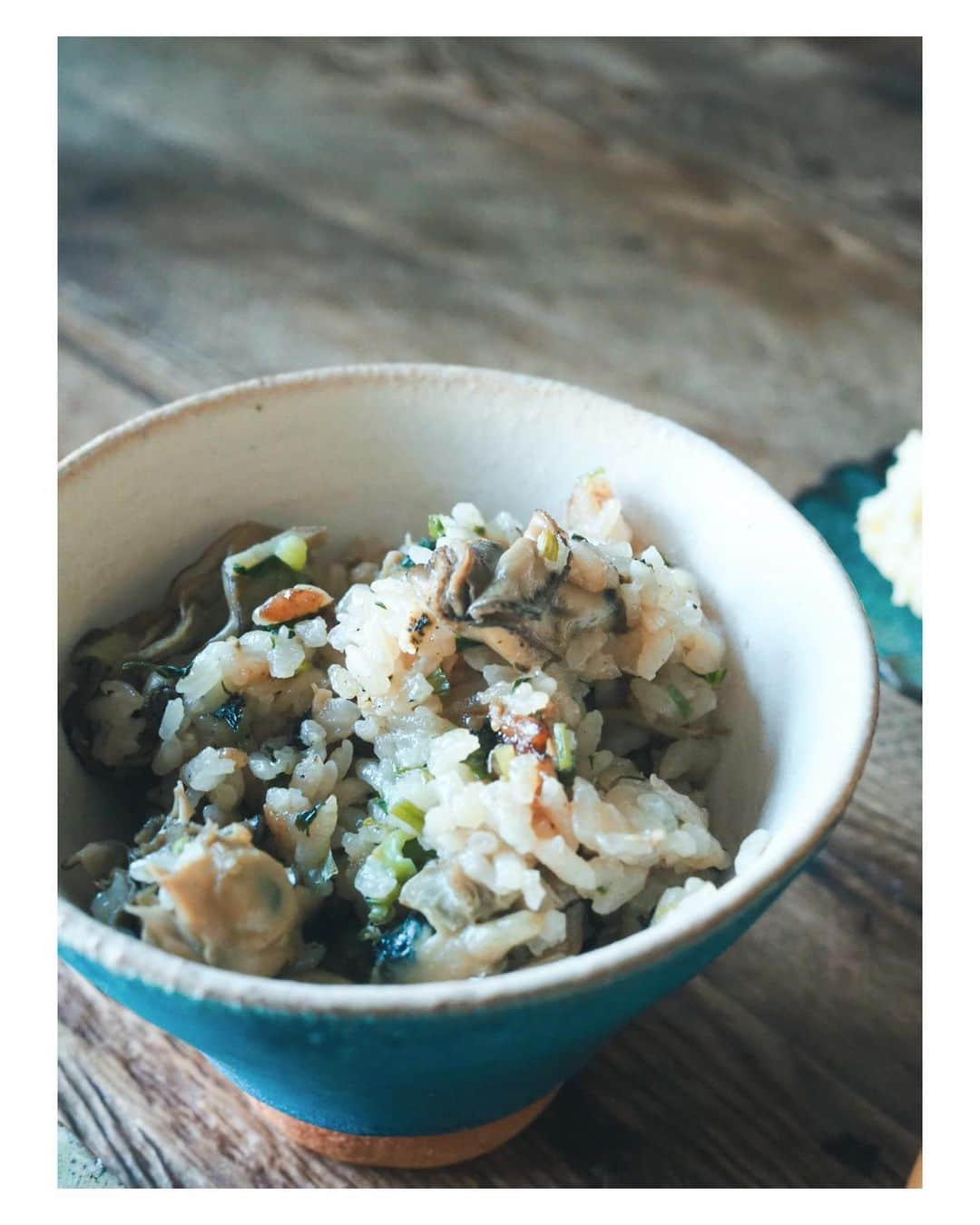 高山都さんのインスタグラム写真 - (高山都Instagram)「ぷくぷくの牡蠣とご飯が炊けた時の幸せ感よ。 基本的に夜に炭水化物はあまり摂らないので、昨日のご飯を朝食で。 味付けもまぁるくて良い塩梅！」1月13日 10時51分 - miyare38