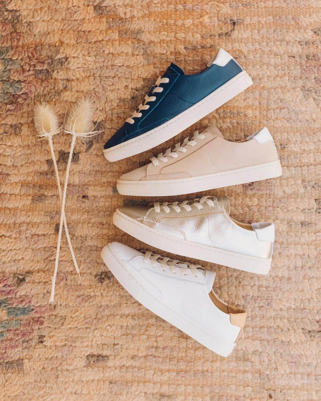 ソルドスのインスタグラム：「a classic, perfected. your go-to sneaker, found✨🙌  shop our ibiza classic, link in bio.」