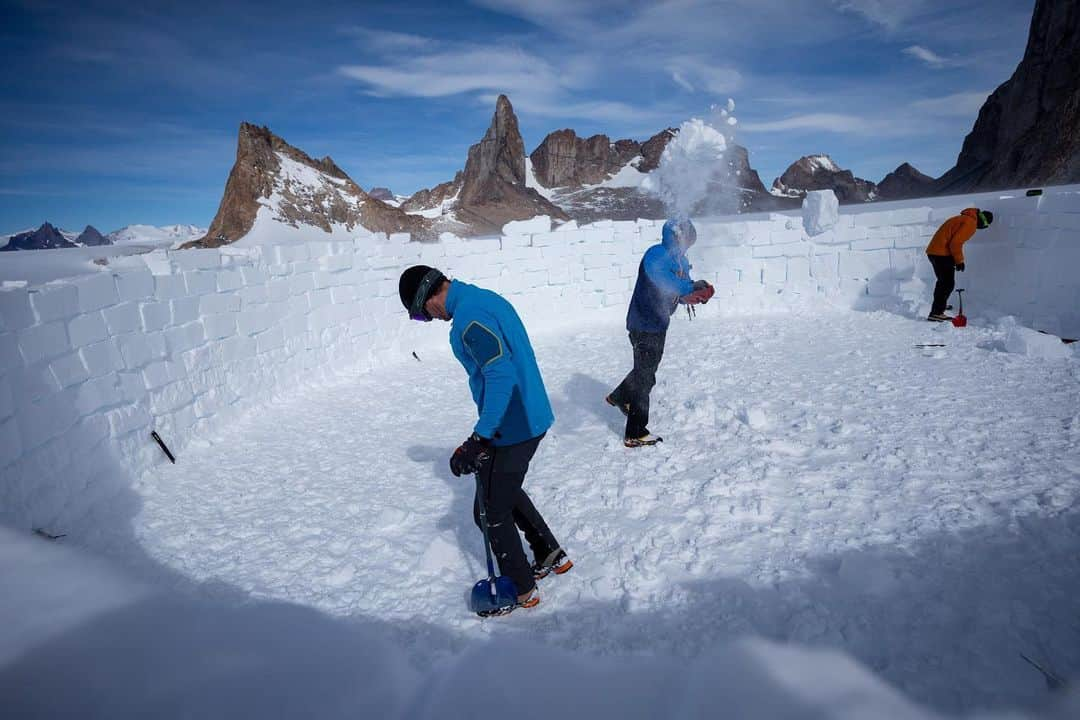 Cory Richardsさんのインスタグラム写真 - (Cory RichardsInstagram)「Fort building: Antarctica style」1月13日 2時28分 - coryrichards