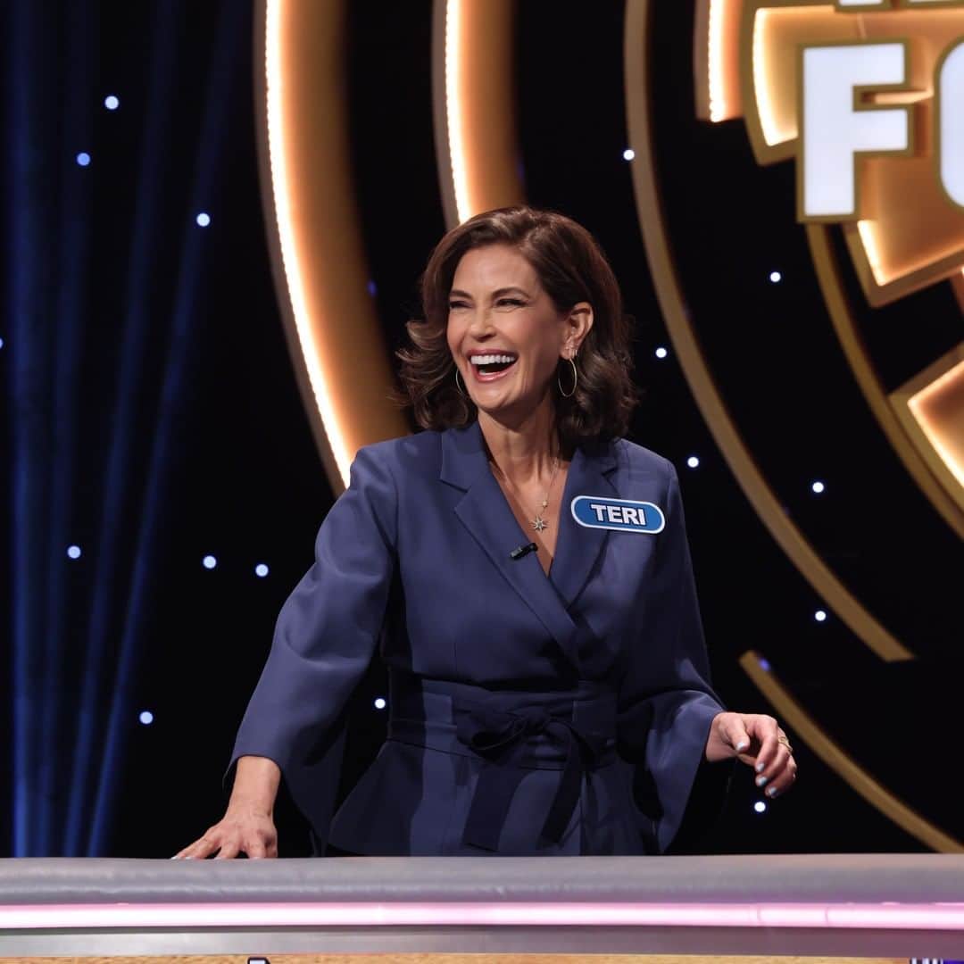 アメリカン・ブロードキャスティング・カンパニーのインスタグラム：「Your celebrity contestants on Thursday's #CelebrityWheelOfFortune! 🤩 @officialterihatcher @drewfromtv @chrissymetz」