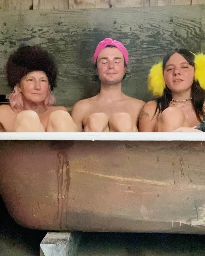DYLAN MULVANEYのインスタグラム：「This is what’s behind the green door👋🏻 Marvin J. More covered by ✨the Barrettes✨ throwback to when we had our little COVID pod」