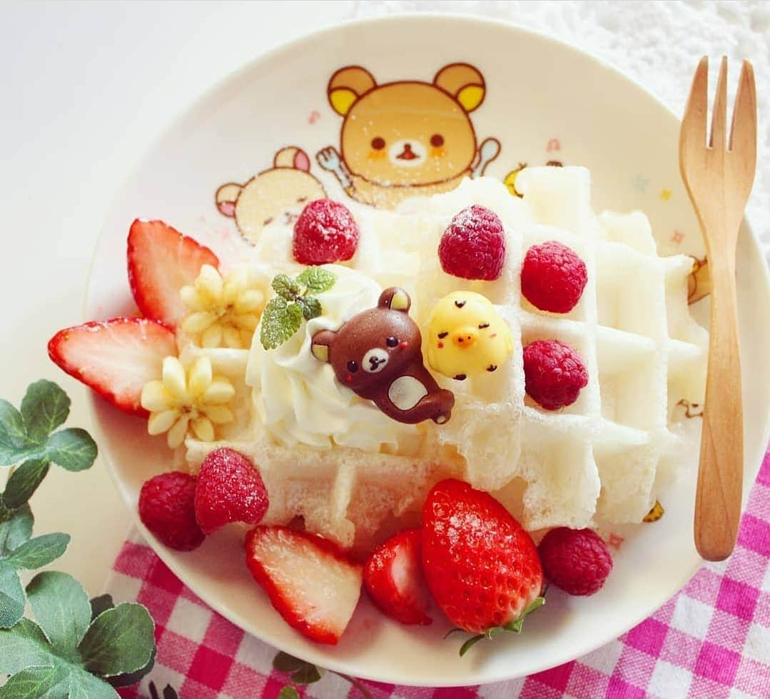 Rilakkuma US（リラックマ）さんのインスタグラム写真 - (Rilakkuma US（リラックマ）Instagram)「@nanoha.candy_ktka made these delicious looking mochi waffles with the perfect topping of Rilakkuma and Kiiroitori!  #rilakkumaus #sanx #kawaii #リラックマ #コリラックマ #キイロイトリ #チャイロイコグマ #サンエックス #rilakkuma #korilakkuma #kiiroitori」1月13日 4時33分 - rilakkumaus